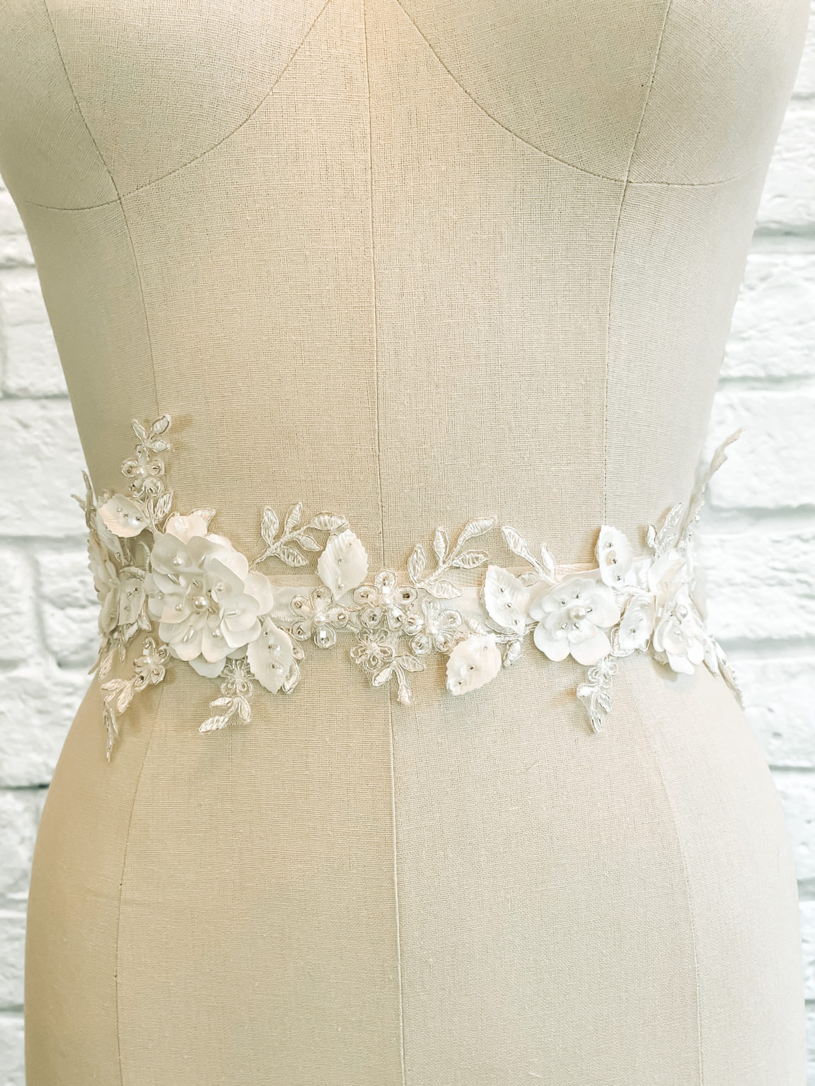 Delicate Pearl Bridal Belt for Wedding Dress